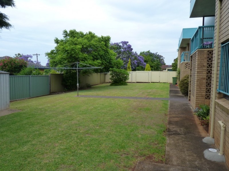 Unit 1, 43 “Pine Ridge” Charnley Street, Toowoomba West QLD 4350