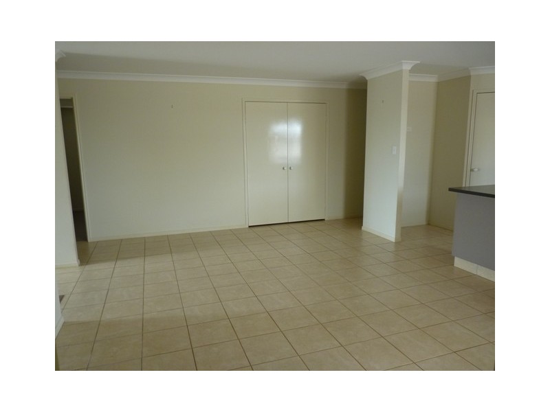 23 Berghofer Drive, Oakey QLD 4401