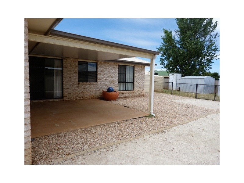 23 Berghofer Drive, Oakey QLD 4401