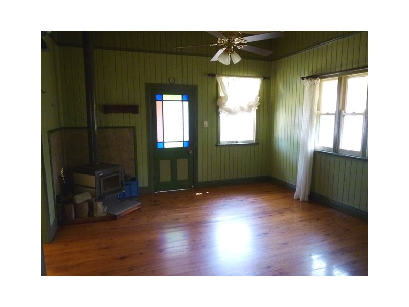 152 Kent Street, Oakey QLD 4401