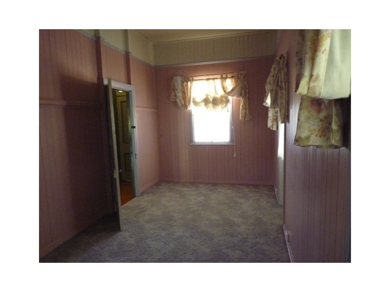 152 Kent Street, Oakey QLD 4401