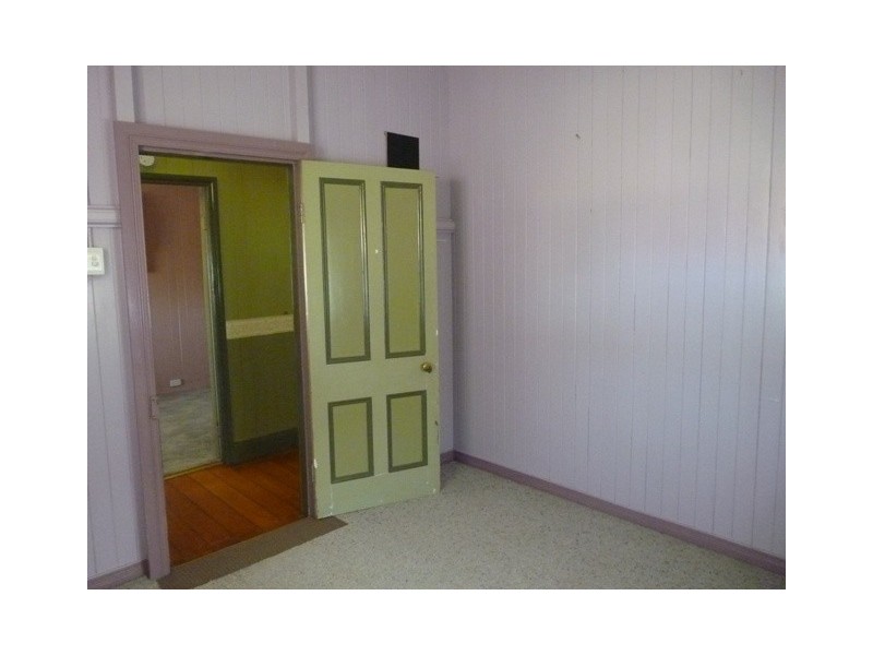 152 Kent Street, Oakey QLD 4401