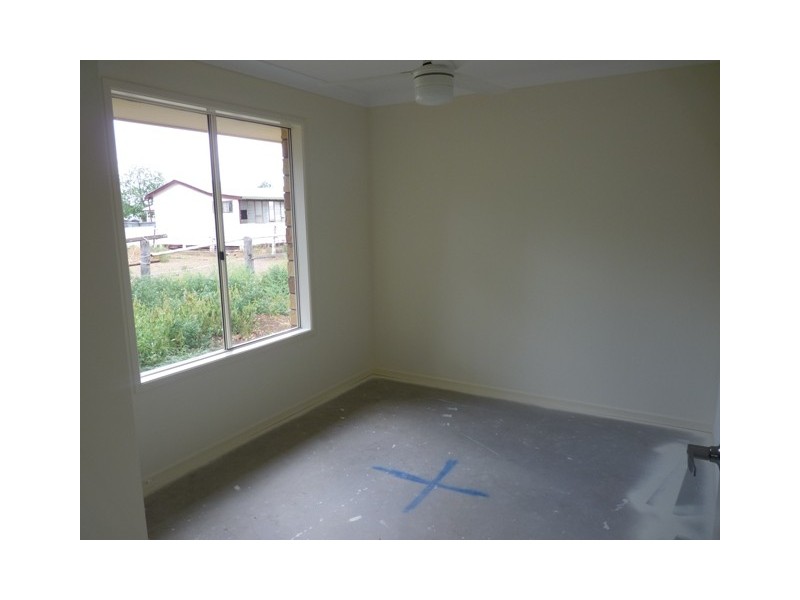 21 Donely Street, Oakey QLD 4401