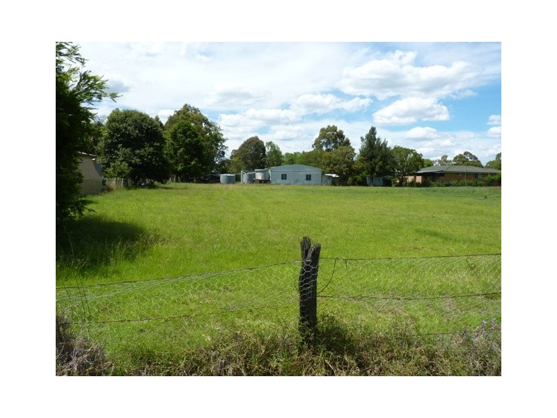 22 Cunningham Street, Oakey QLD 4401
