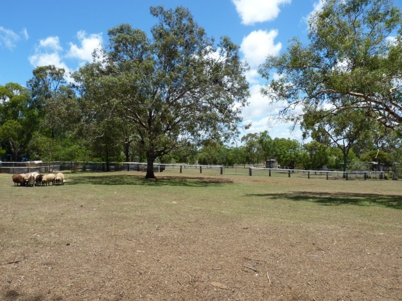 6 Hastings Road, Oakey QLD 4401