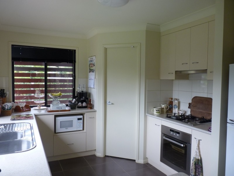 10 Jackson Close, Highfields QLD 4352