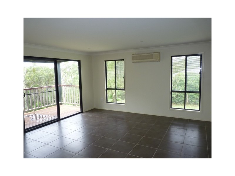 10 Jackson Close, Highfields QLD 4352