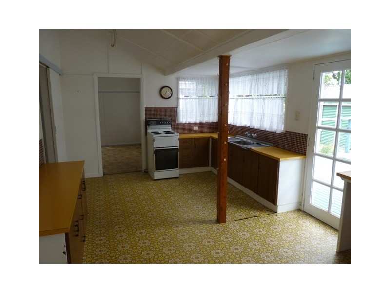 64 Geraghty Street, Cecil Plains QLD 4407