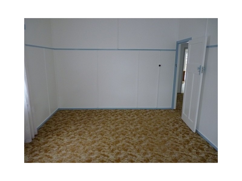 64 Geraghty Street, Cecil Plains QLD 4407