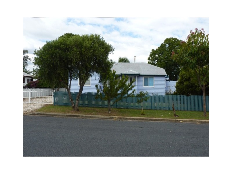 64 Geraghty Street, Cecil Plains QLD 4407