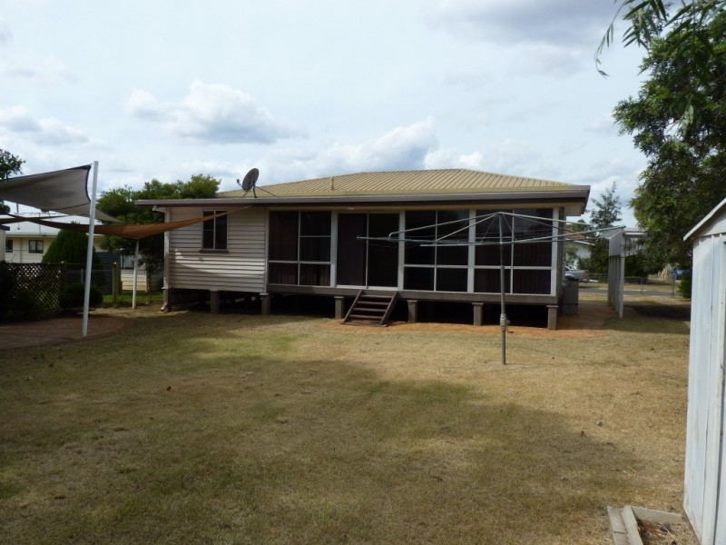 38 Desmond Lane, Oakey QLD 4401