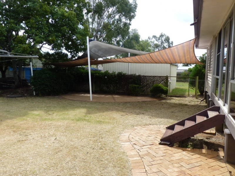 38 Desmond Lane, Oakey QLD 4401