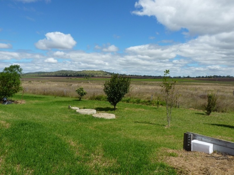 15 LOUTTIT CT, Gowrie Mountain QLD 4350