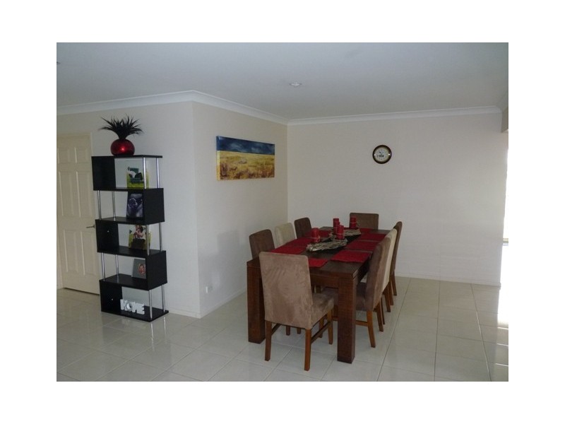 4 Cuttaburra Crescent, Glenvale QLD 4350
