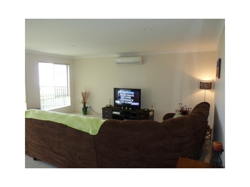 4 Cuttaburra Crescent, Glenvale QLD 4350