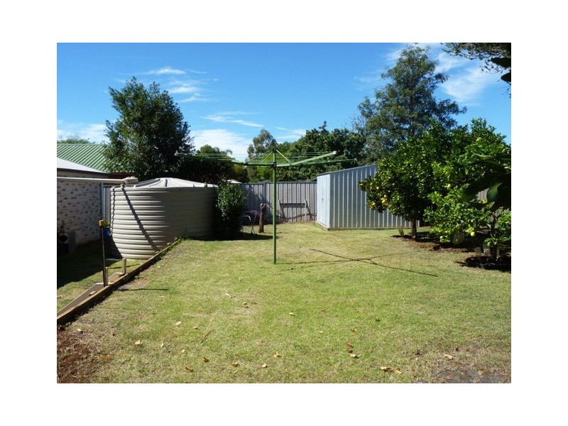 22 Weise Street, Oakey QLD 4401