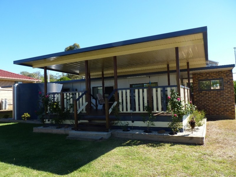 4 Bauer Street, Oakey QLD 4401