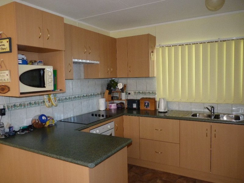 4 Bauer Street, Oakey QLD 4401