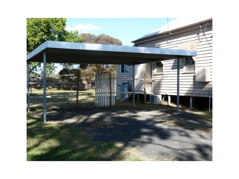 29 York Street, Oakey QLD 4401