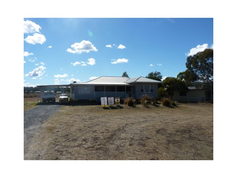 5 Scott Road, Jondaryan QLD 4403