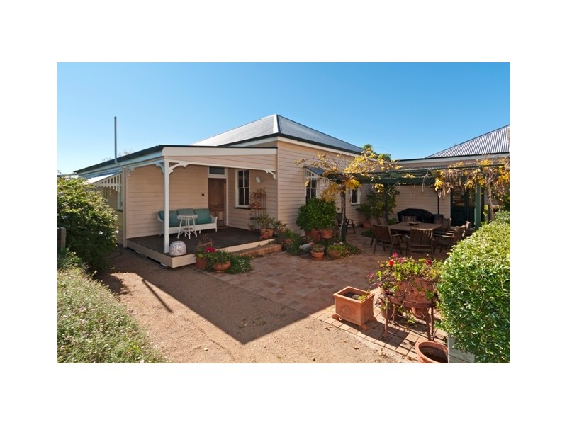 937 Cambooya Felton Road, Cambooya QLD 4358