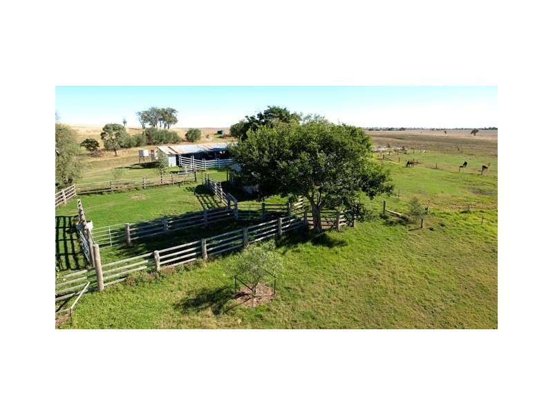 937 Cambooya Felton Road, Cambooya QLD 4358