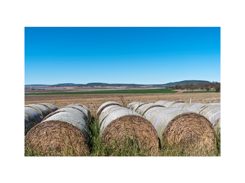 937 Cambooya Felton Road, Cambooya QLD 4358