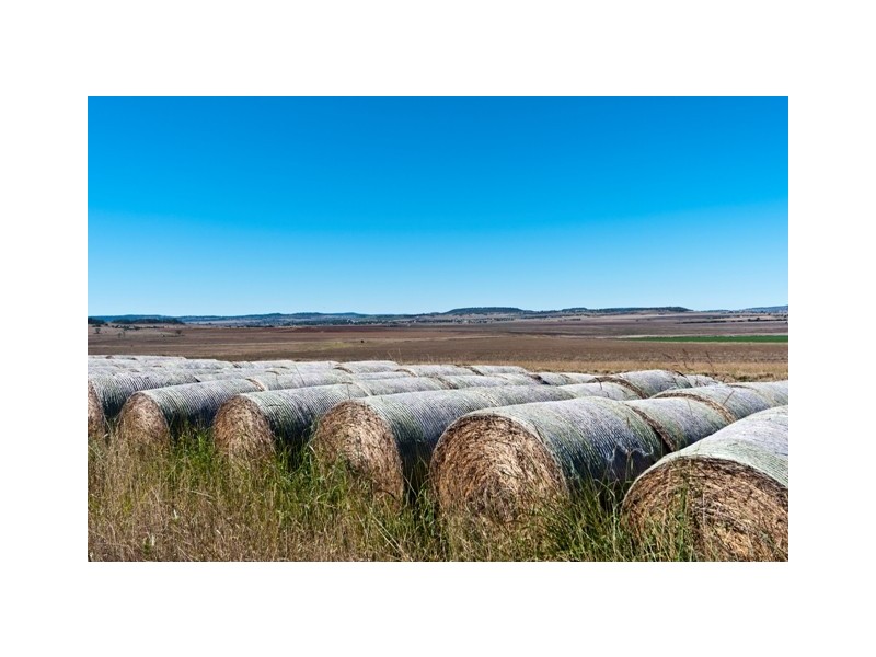 937 Cambooya Felton Road, Cambooya QLD 4358