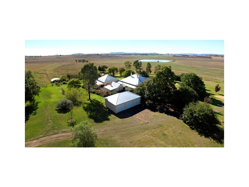 937 Cambooya Felton Road, Cambooya QLD 4358