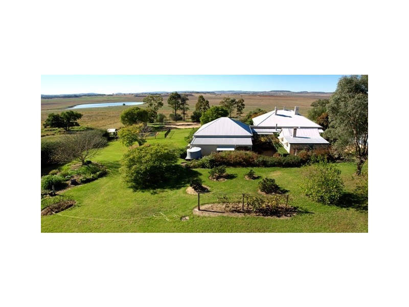 937 Cambooya Felton Road, Cambooya QLD 4358
