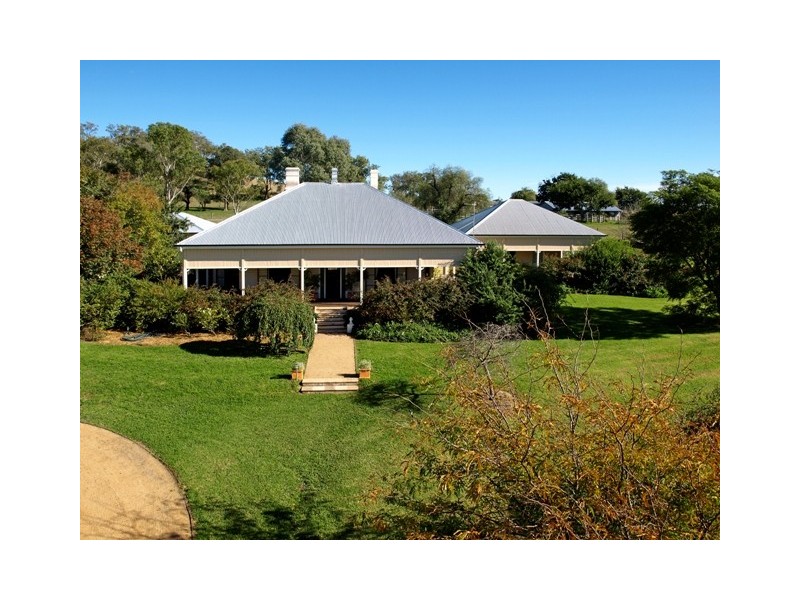 937 Cambooya Felton Road, Cambooya QLD 4358