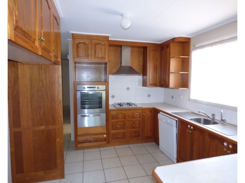 18 Andrew Street, St George QLD 4487