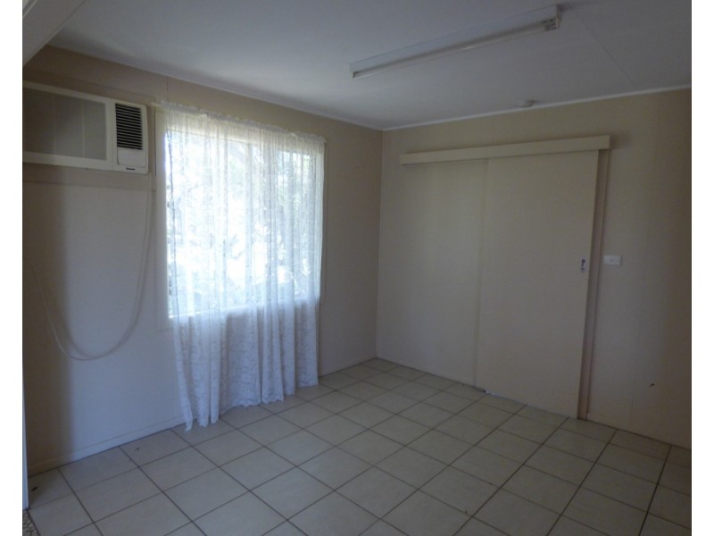 18 Andrew Street, St George QLD 4487