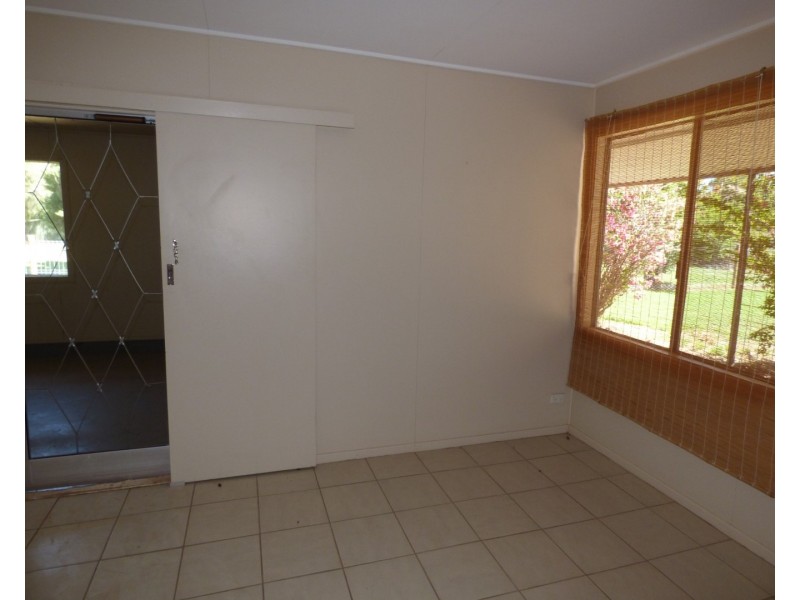 18 Andrew Street, St George QLD 4487