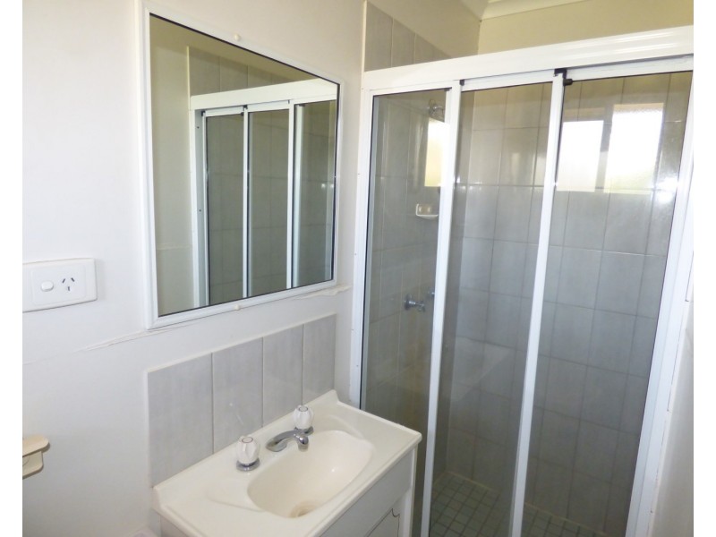 18 Andrew Street, St George QLD 4487