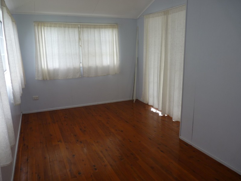 32 Barlee Street, St George QLD 4487