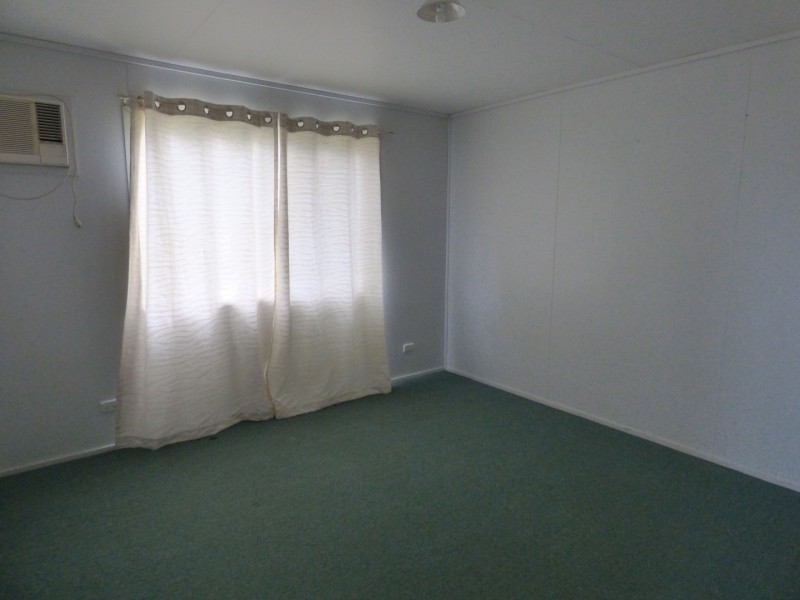 Unit 2, 25 Hutt Street, St George QLD 4487