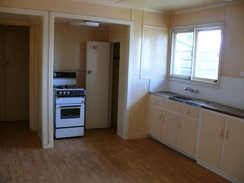 7 Anne Street, St George QLD 4487