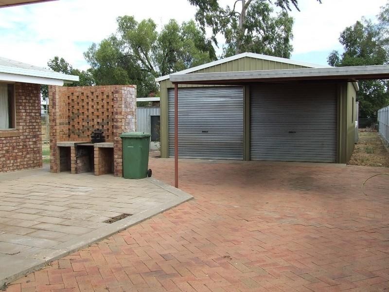 88 Scott Street, St George QLD 4487