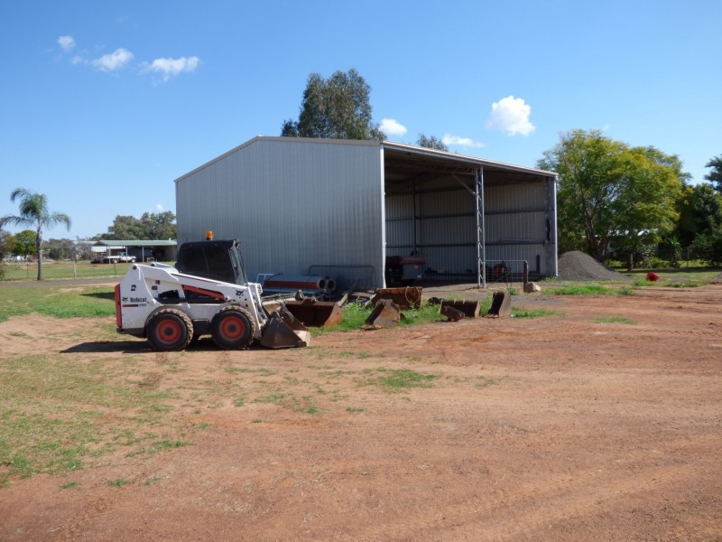 “Aqua Downs” Carnarvon Highway, St George QLD 4487