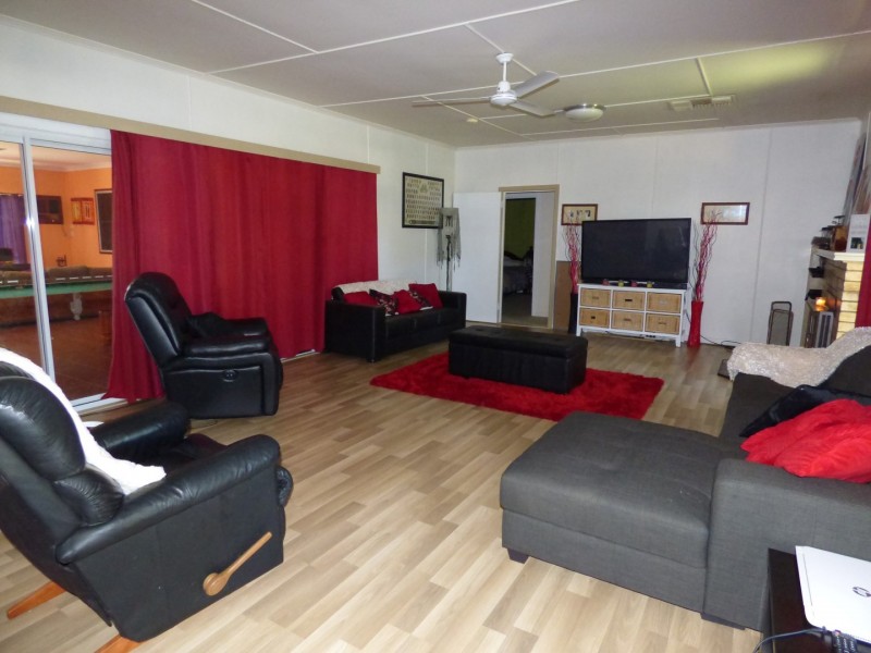 55 Grey Street, St George QLD 4487