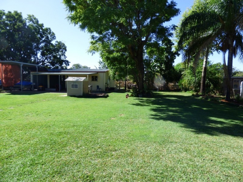 55 Grey Street, St George QLD 4487