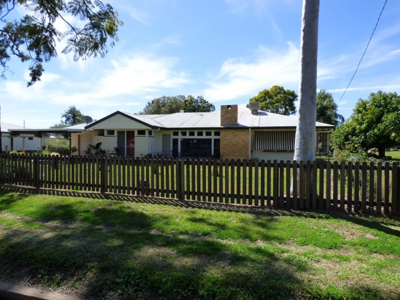 55 Grey Street, St George QLD 4487