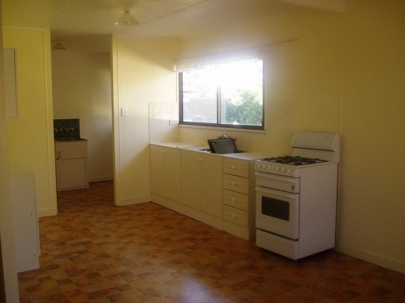 18 Philip Street, St George QLD 4487