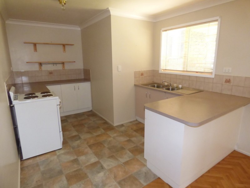 86 Barlee Street, St George QLD 4487