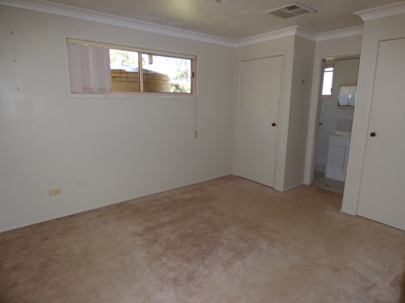 86 Barlee Street, St George QLD 4487