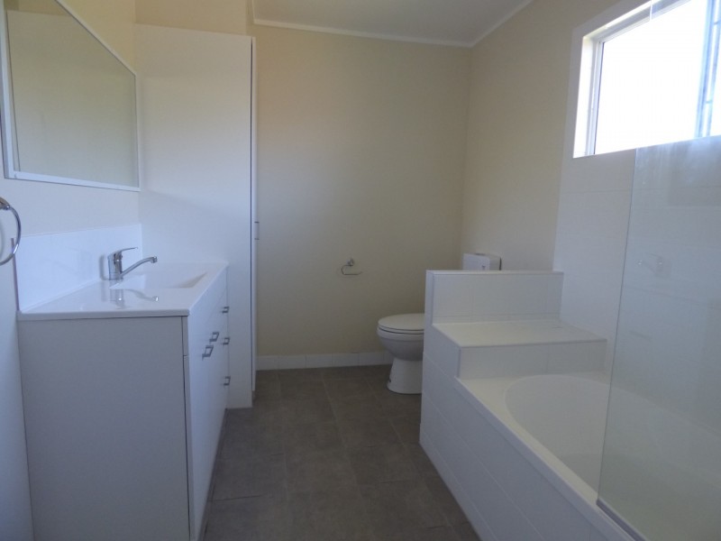 10 Alfred Street, St George QLD 4487