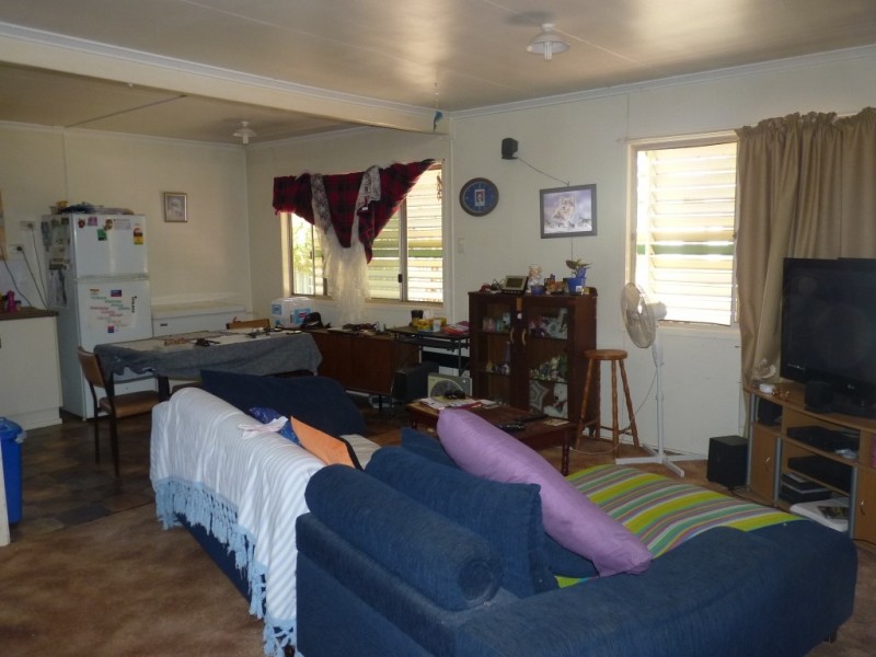 27 Andrew Street, St George QLD 4487