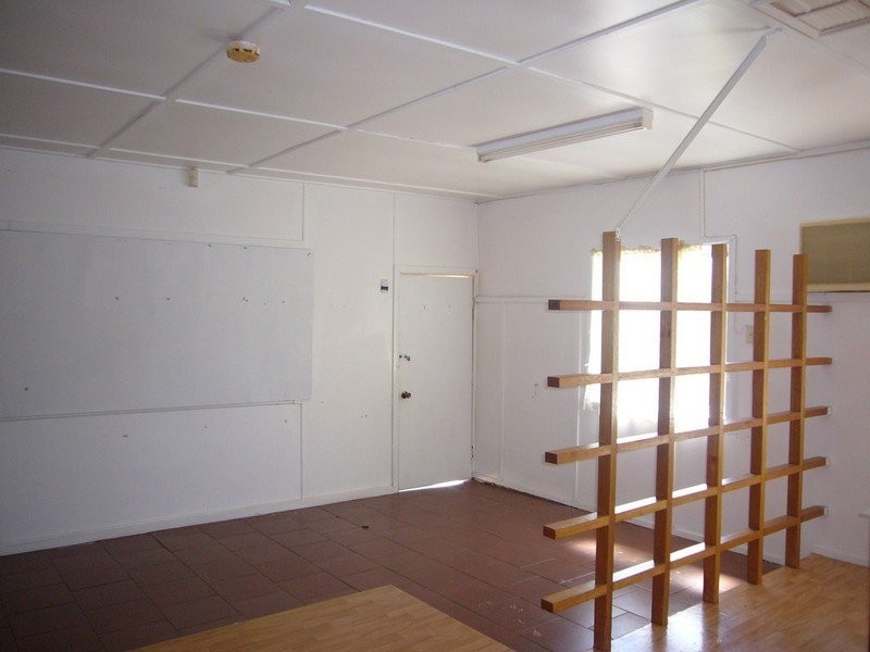 136 Victoria Street, St George QLD 4487