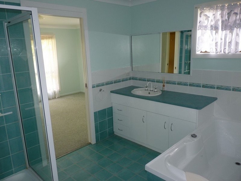 13 Howe Street, St George QLD 4487